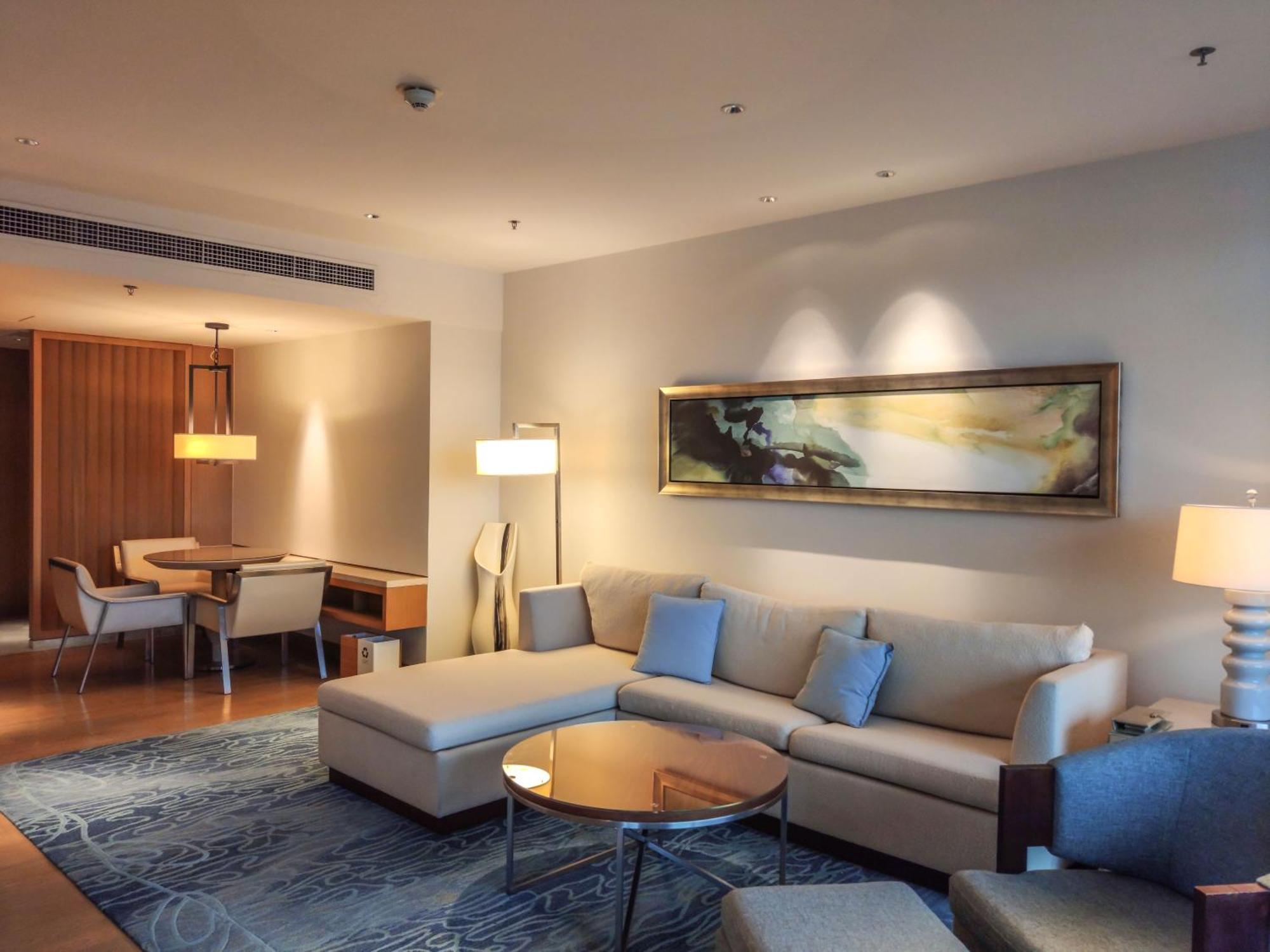 โรงแรมเจดับบลิว แมริออท ต้าตงไห่เบย์ โรงแรม 5*